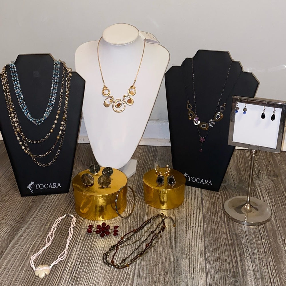 Vintage to Now Costume jewelry lot